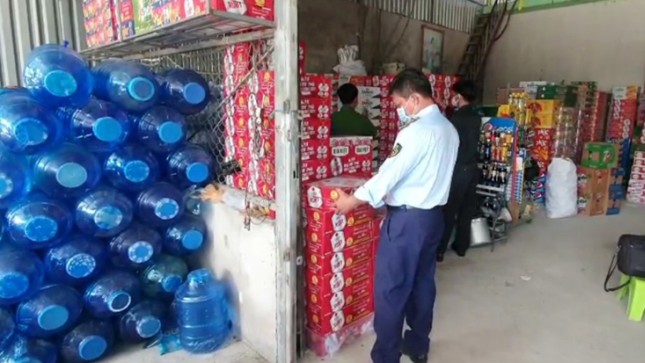 Tạm giữ hơn 600 thùng bia không có hóa đơn chứng từ