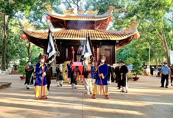 Một phần nghi lễ truyền thống trong lễ hội Dinh Thầy Thím (ảnh: LĐO)