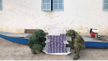 An Giang: Bắt giữ 1.000 bao thuốc lá ngoại nhập lậu