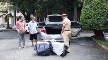 Bình Dương: Tạm giữ gần 1.500 bao thuốc lá nhập lậu