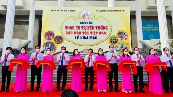 Cần Thơ: Khai mạc Triển lãm nhạc cụ truyền thống các dân tộc Việt Nam