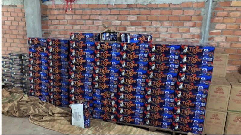 Tây Ninh: Bắt quả tang nhóm đối tượng vận chuyển hàng hóa nhập lậu