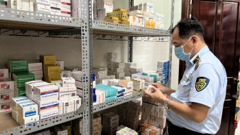 Vĩnh Long: Phát hiện lượng lớn thuốc tân dược không rõ nguồn gốc xuất xứ