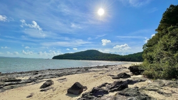 Du lịch Trà Cổ - Vùng đất bình yên với bãi biển trữ tình bậc nhất Quảng Ninh