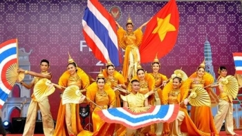 Quảng bá “Vẻ đẹp Việt Nam” tại Lào