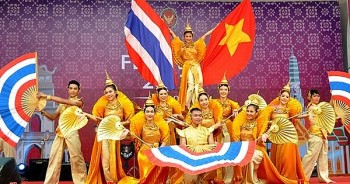 Quảng bá “Vẻ đẹp Việt Nam” tại Lào