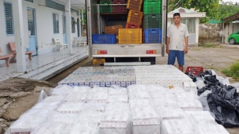 Hậu Giang: Bắt quả tang đối tượng vận chuyển 25.680 bao thuốc lá ngoại nhập lậu