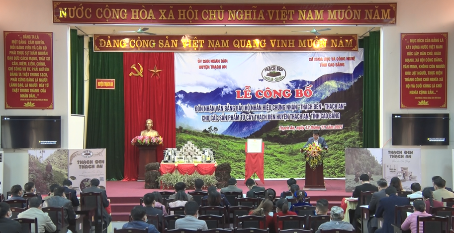 Lễ công bố, đón nhận văn bằng bảo hộ nhãn hiệu chứng nhận “Thạch đen - Thạch An”