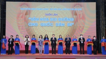 Khai mạc Triển lãm “Văn hóa soi đường cho quốc dân đi”