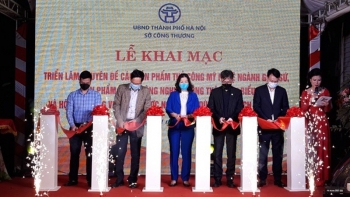 Khai mạc Triển lãm chuyên đề các sản phẩm thủ công mỹ nghệ ngành gốm sứ, sản phẩm OCOP