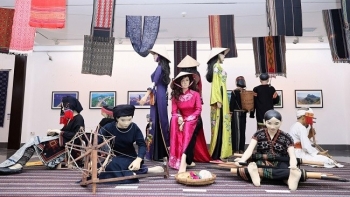 Triển lãm: “Việt Nam - Philippin: Những sắc màu Văn hóa”