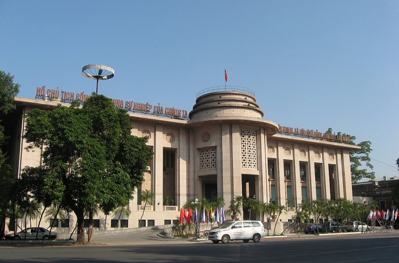 NHNN bất ngờ ngừng mua ngoại tệ giao ngay với các ngân hàng