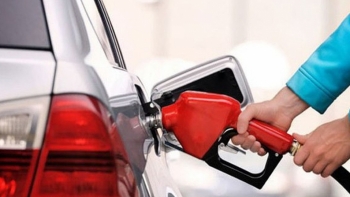 Giá xăng dầu hôm nay 8/1: Biến động trái chiều