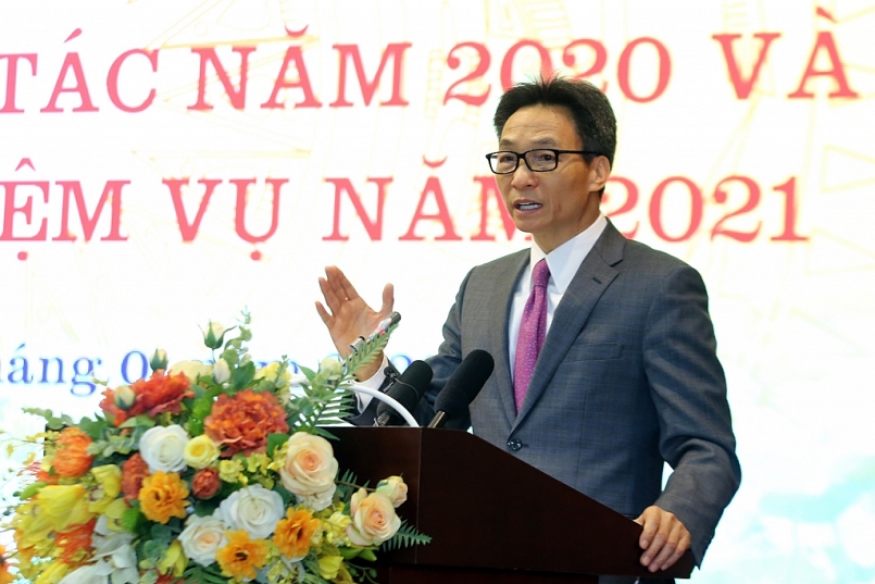 Phó Thủ tướng Vũ Đức Đam: Nếu không thay đổi, đổi mới mạnh mẽ hơn, chúng ta sẽ không tận dụng được cơ hội, bị tụt hậu. Ảnh: VGP/Đình Nam