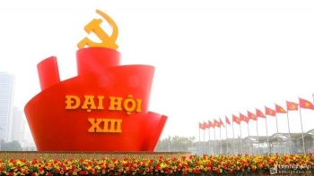 Hôm nay, ngày làm việc đầu tiên của Đại hội XIII