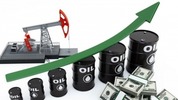 Cập nhật giá xăng dầu hôm nay 3/1/2022: Bất ngờ bật tăng mạnh