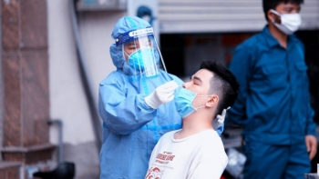 Thủ tướng yêu cầu Bộ Y tế thông tin rõ có hay không kit xét nghiệm phát hiện Omicron