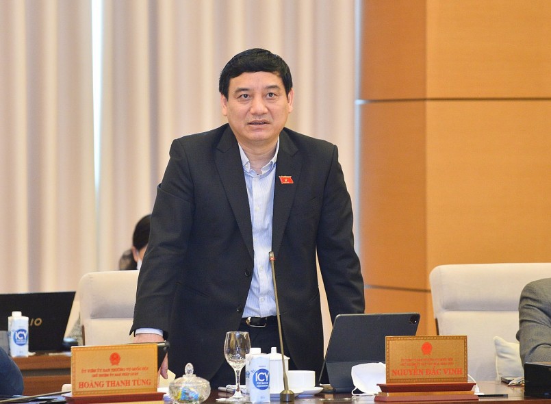 Chủ nhiệm Ủy ban Văn hóa, Giáo dục Nguyễn Đắc Vinh phát biểu Chủ nhiệm Ủy ban Văn hóa, Giáo dục Nguyễn Đắc Vinh phát biểu