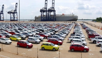 Ô tô chở người dưới 16 chỗ chỉ được nhập khẩu qua 6 cửa khẩu cảng biển