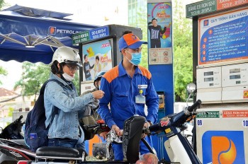 Xử lý nghiêm hành vi găm hàng, tạo khan hiếm xăng dầu giả