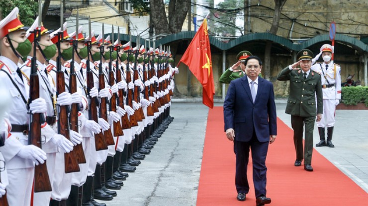 Luôn giữ thế chủ động trong phòng chống tội phạm và giúp đỡ nhân dân