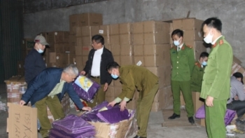 Lào Cai: Tạm giữ 660 chiếc đệm giữ nhiệt không rõ nguồn gốc, xuất xứ