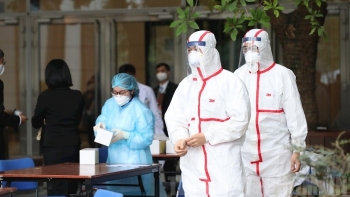 Nghị quyết về chi phí cách ly y tế, khám, chữa bệnh... chống dịch Covid -19