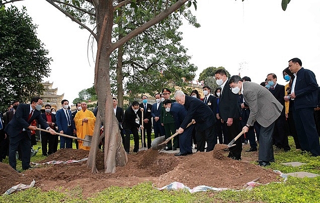 Tổng Bí thư, Chủ tịch nước dâng hương tại Hoàng Thành Thăng Long