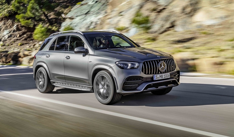 Hà Nội: Hơn 800 chai rượu Nhất Tửu Hoàng Đế kém chất lượng bị thu giữ