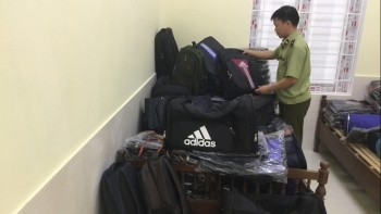 Hà Giang: Thu giữ 134 túi xách, balo giả nhãn hiệu Adidas, Nike