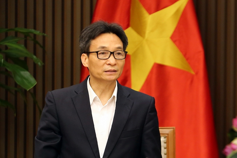 Phó Thủ tướng Vũ Đức Đam: Có vaccine nhưng không được chủ quan. Ảnh: VGP/Đình Nam Phó Thủ tướng Vũ Đức Đam: Có vaccine nhưng không được chủ quan. Ảnh: VGP/Đình Nam