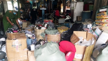 An Giang: Phát hiện 02 điểm tập hàng hóa nghi nhập lậu