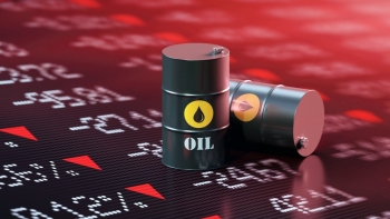 Giá dầu tăng lên mức cao nhất trong 7 năm