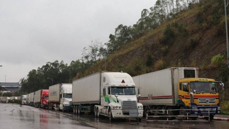 Xử lý nghiêm các hành vi lợi dụng tình trạng ùn tắc hàng hoá để vi phạm pháp luật