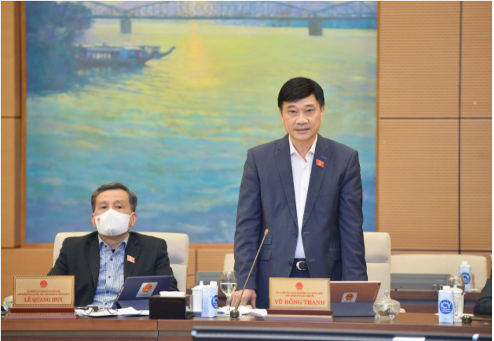 Chủ nhiệm Ủy ban Kinh tế Vũ Hồng Thanh phát biểu