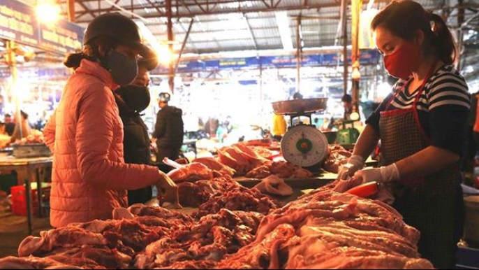 Hà Nội tăng cường quản lý cơ sở sản xuất, kinh doanh thực phẩm trong chợ