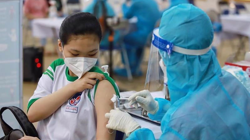 Thủ tướng chỉ đạo khẩn về tiêm vaccine và đẩy mạnh phòng, chống COVID-19