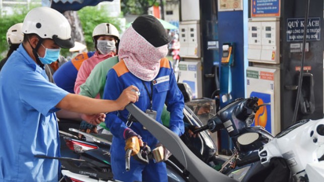 TP HCM kiến nghị tăng cường kiểm tra, xử phạt doanh nghiệp xăng dầu vi phạm