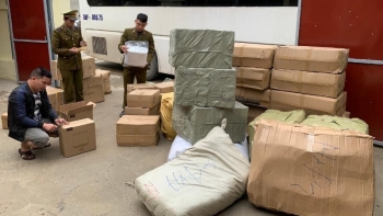 Lạng Sơn: Tạm giữ hơn 14.000 sản phẩm để xác minh nguồn gốc