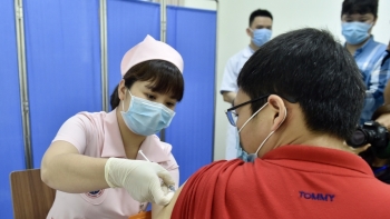 Chính thức tiêm thử nghiệm vaccine COVID-19 thứ 2 của Việt Nam