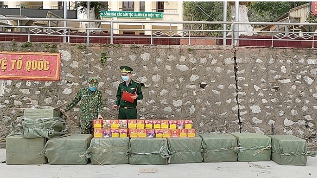 Lạng Sơn: Thu giữ 400 kg pháo nổ