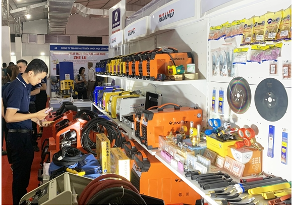 Xuất khẩu sang Anh trong 2 tháng đầu năm 2021 đạt 927,69 triệu USD