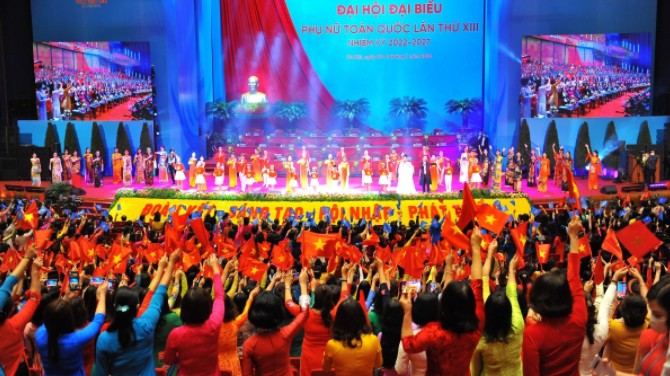 Thông qua Nghị quyết Đại hội đại biểu Phụ nữ toàn quốc lần thứ XIII