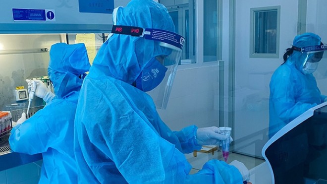 Hà Nội: 80% mẫu bệnh là biến thể Omicron "tàng hình"