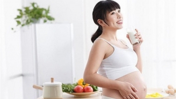 Mẹ bầu hiện đại và quan niệm "cố gắng" ăn nhiều vì con