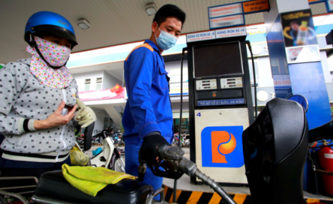 Giá xăng dầu đồng loạt giảm