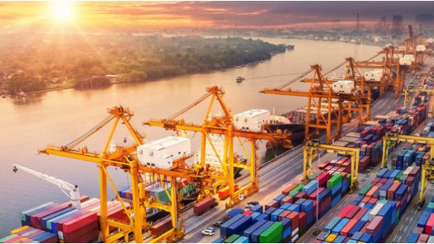 Việt Nam xuất siêu gần 100 triệu USD trong nửa đầu tháng 3