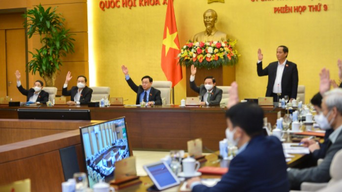 Ủy ban Thường vụ Quốc hội thông qua Nghị quyết về hoạt động chất vấn tại phiên họp thứ 9