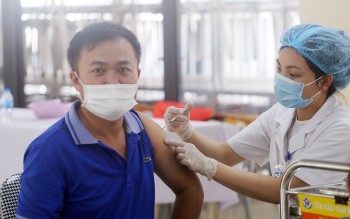 Các địa phương cần "thần tốc" tiêm mũi 3 vaccine phòng COVID-19