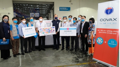 Việt Nam tiếp nhận 811.200 liều vắc-xin phòng COVID-19 của COVAX